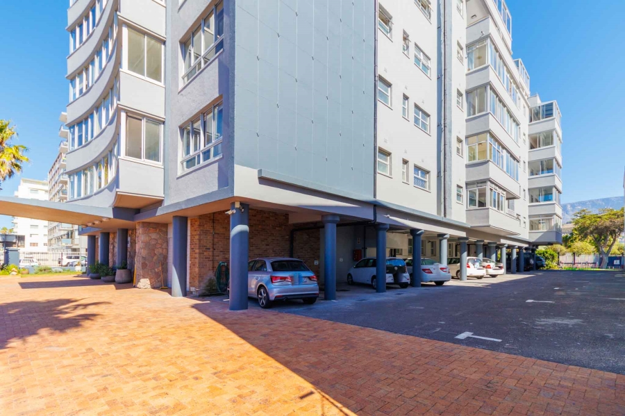 To Let 1 Bedroom Property for Rent in Mouille Point Western Cape